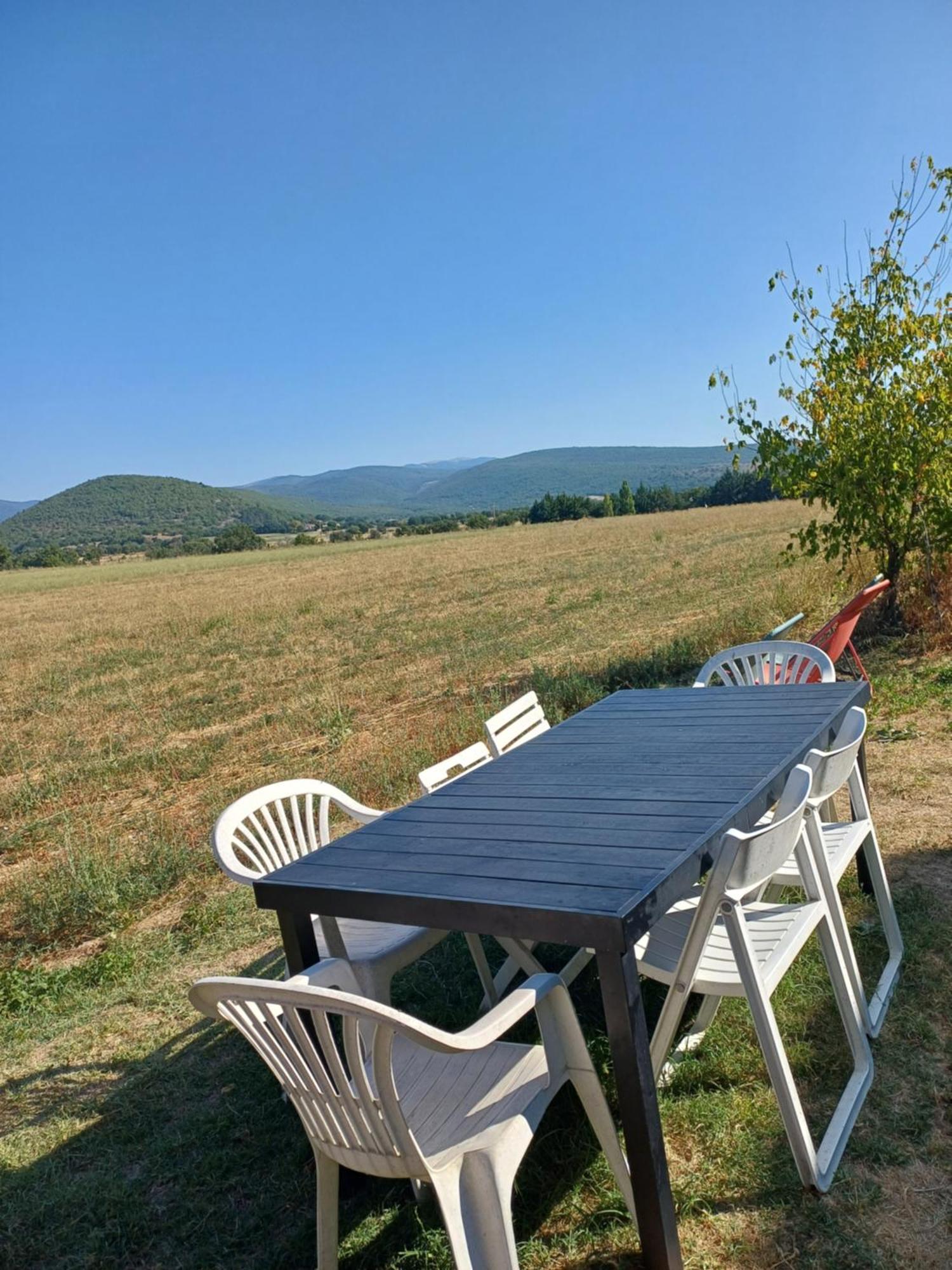 Gite Les Granges Dans Ferme Provencale. 14 Pers Ongles 外观 照片